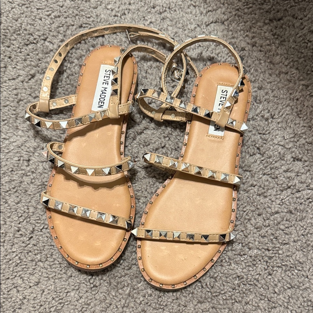 Steve Madden Tan Studded Sandals